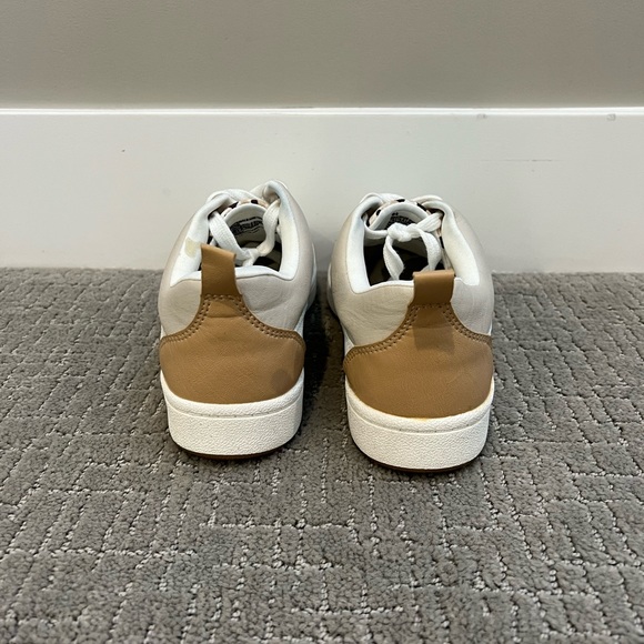 Universal Thread Leopard Shoe - Picture 2 of 7